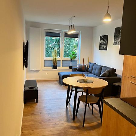 Apartament Julia 1-4 Os Starowapiennikowa 42A Z Balkonem Ze Sniadaniem Kontynentalnym Kielce Exterior foto