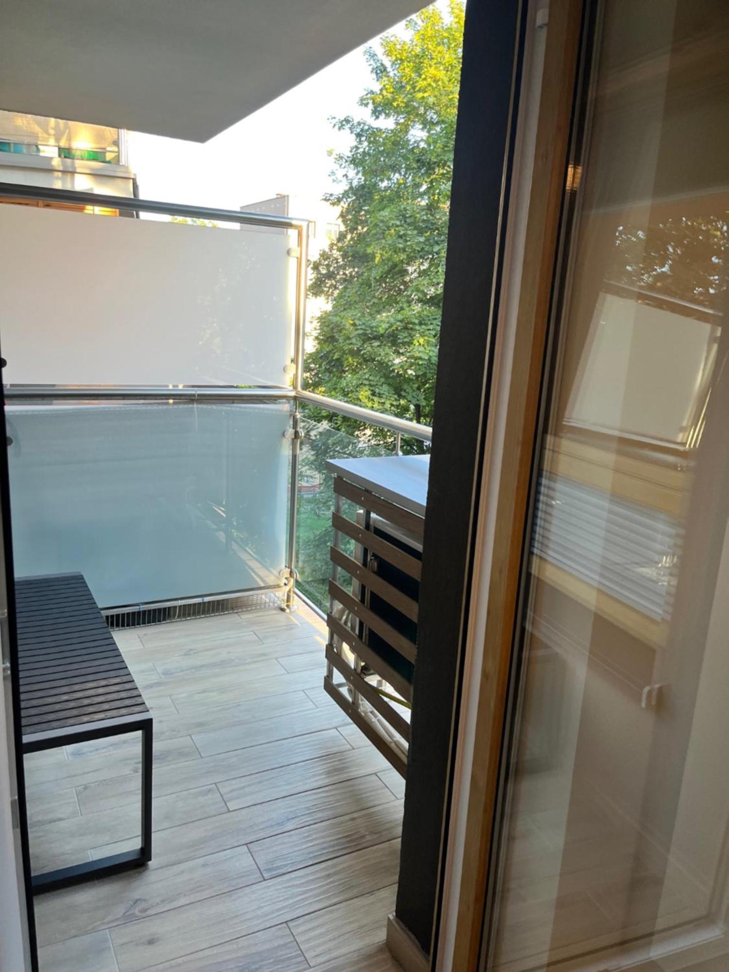 Apartament Julia 1-4 Os Starowapiennikowa 42A Z Balkonem Ze Sniadaniem Kontynentalnym Kielce Exterior foto