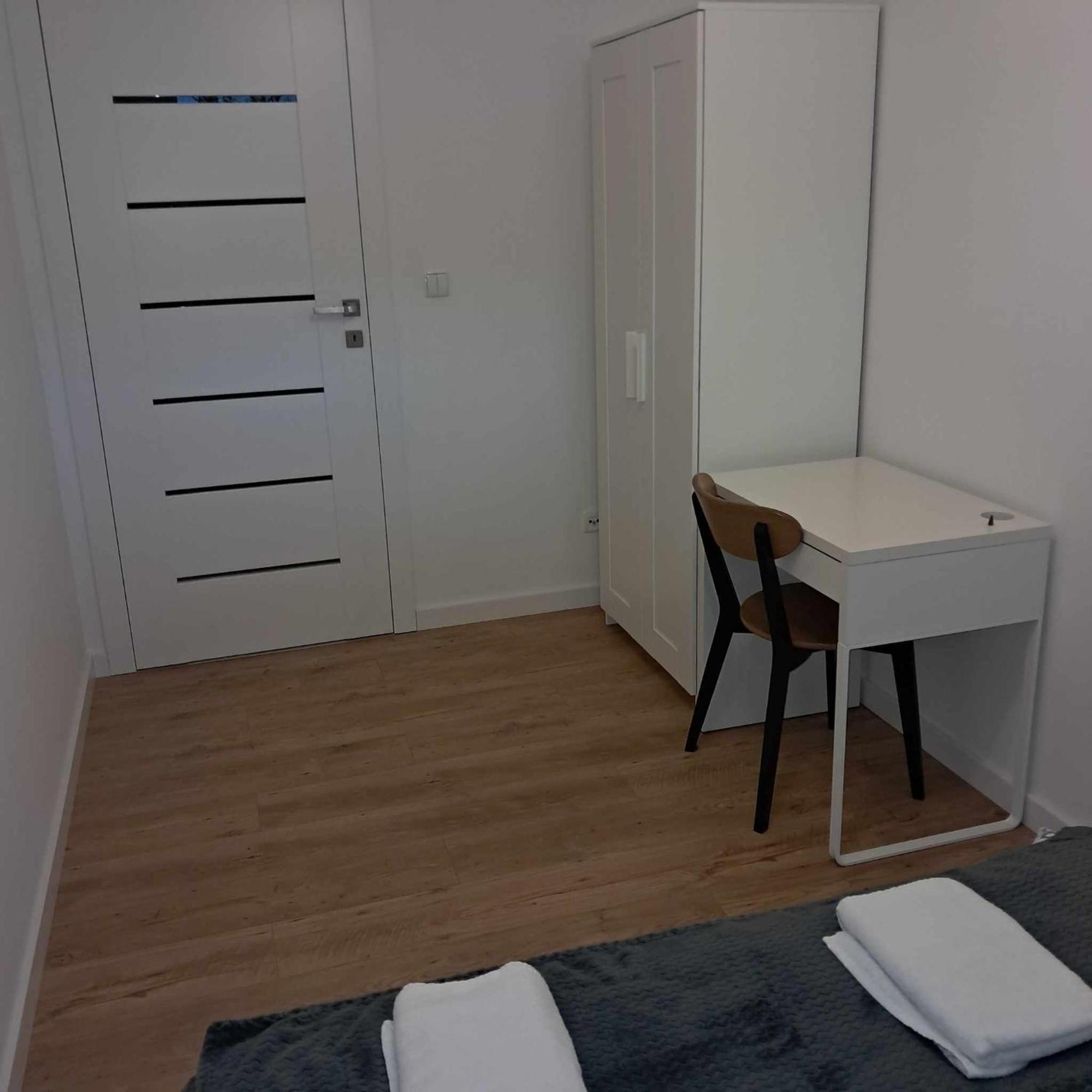 Apartament Julia 1-4 Os Starowapiennikowa 42A Z Balkonem Ze Sniadaniem Kontynentalnym Kielce Exterior foto